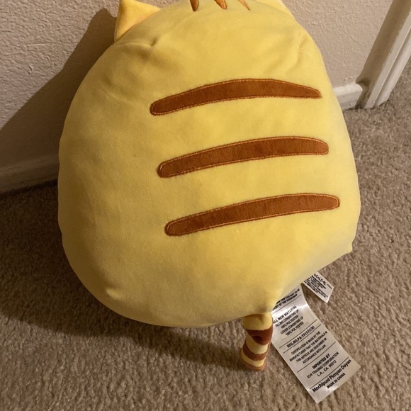 Soft yellow stuffed animal - Picture 2 of 3